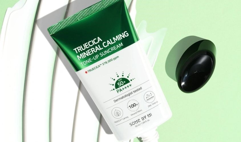 Kem chống nắng làm dịu và dưỡng sáng Some By Mi Truecica Mineral Calming SPF 50+ PA++++ 50 ml