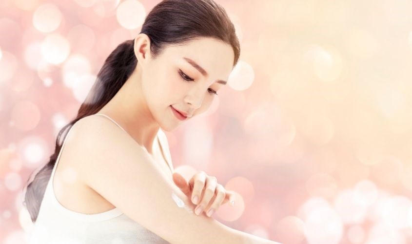 Kem dưỡng ẩm và kem dưỡng da