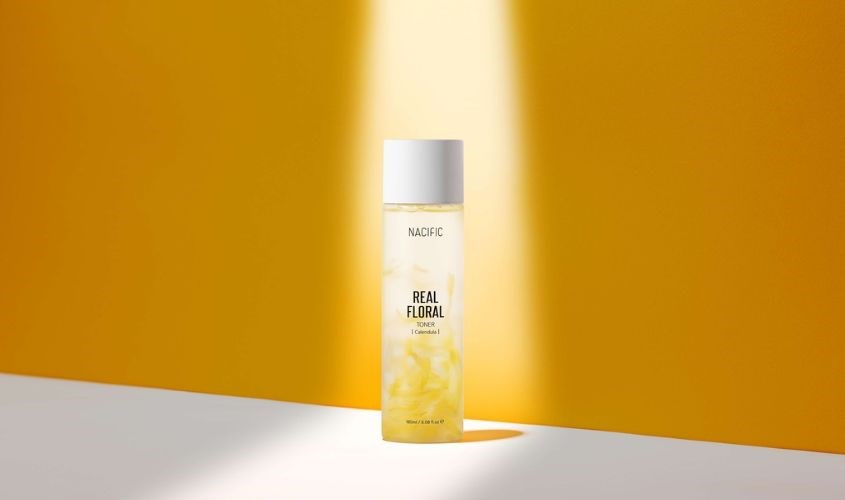 Toner làm dịu da Nacific Real Floral Calendula chiết xuất Hoa Cúc 180 ml