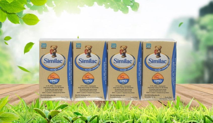 Lốc 4 hộp sữa pha sẵn Similac hương vani 110 ml (từ 1 tuổi)