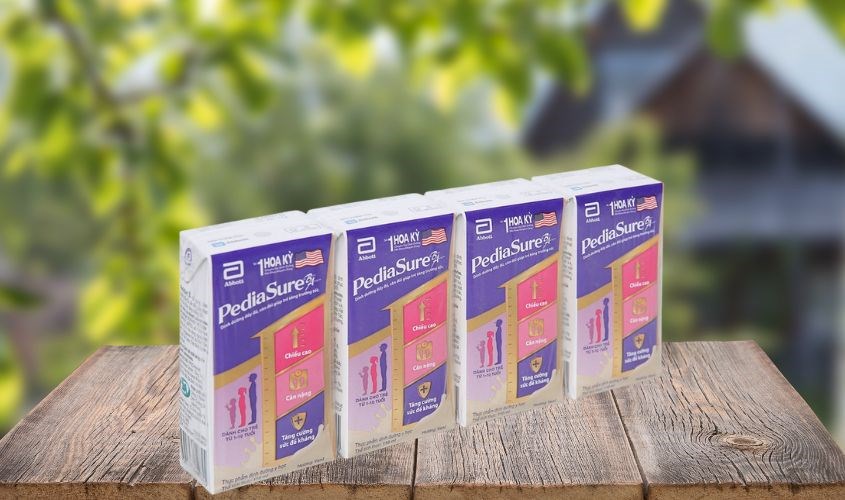 Lốc 4 hộp sữa pha sẵn PediaSure hương vani 110 ml (1 - 10 tuổi)