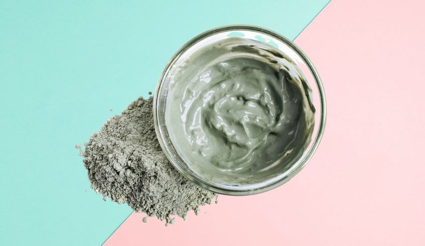 Đất sét xanh thường rất thích hợp với làn da thiên dầu