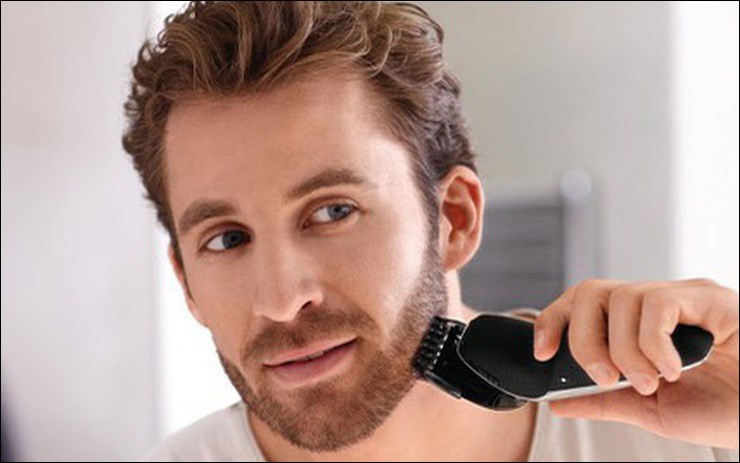 Không nên cạo râu trong khi tắm vì dễ khiến vi khuẩn phát triển