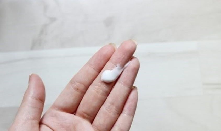 Không nên dùng lượng kem quá nhiều