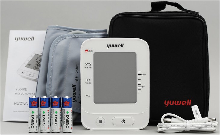 Máy đo huyết áp bắp tay điện tử Yuwell YE660E có độ chính xác cao đến từ thương hiệu uy tín hàng đầu Trung Quốc