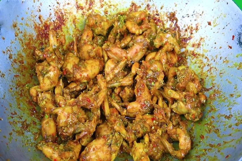 Bà bầu ăn ếch được không