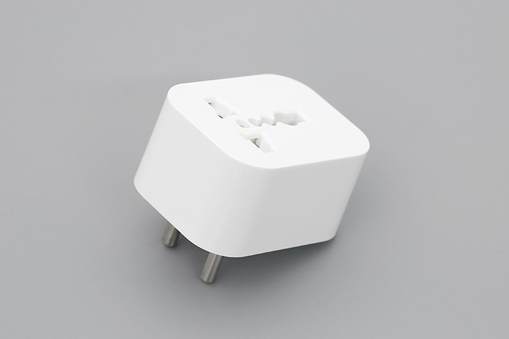 Ổ Cắm Thông Minh Điện Quang Apollo ĐQ SP1.1 01 Wifi Trắng thiết kế nhỏ gọn, tiện lợi mang theo khi đi học, đi làm