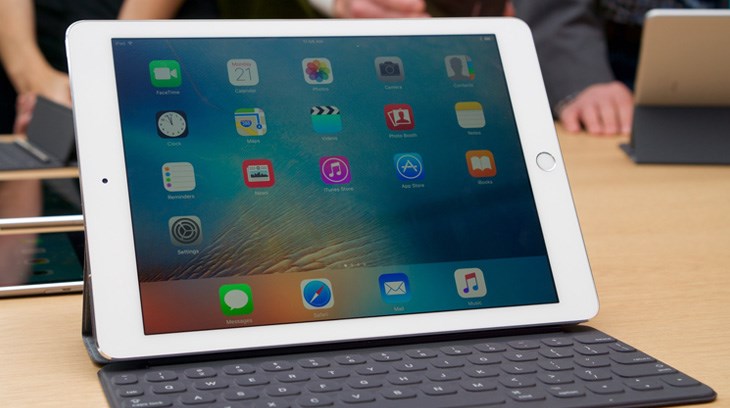 Nên mua iPad Pro 9.7 hay iPad 2018. Đâu là lựa chọn tốt nhất?