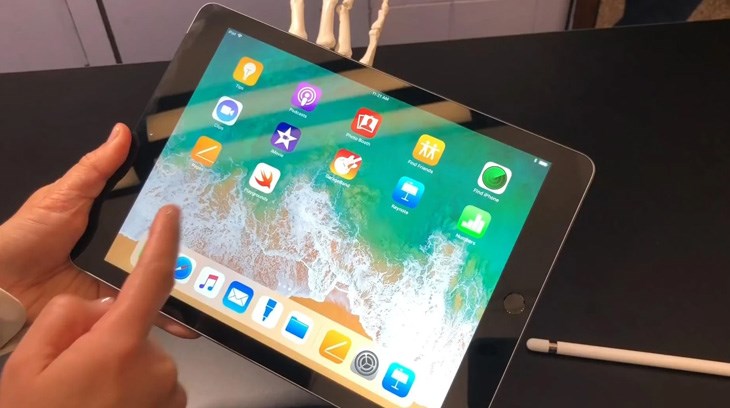 iPad Gen 6 (2018) có thời lượng pin cao hơn so với iPad Pro 9.7 inch