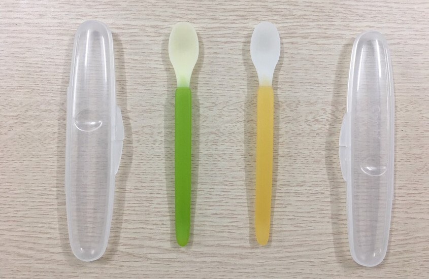 Muỗng ăn với chất liệu mềm