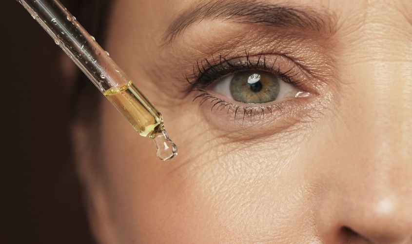 Không nên kết hợp AHA với peptide