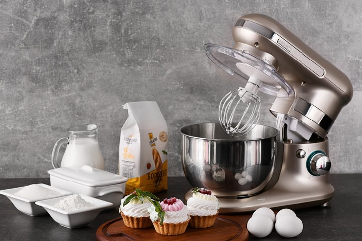 Ảnh minh họa về kiểu máy nhồi bột, đánh trứng