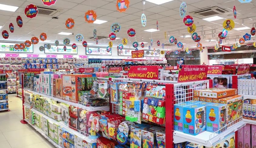 Hệ thống cửa hàng AVAKids có bán nhiều loại sản phẩm cho mẹ và bé