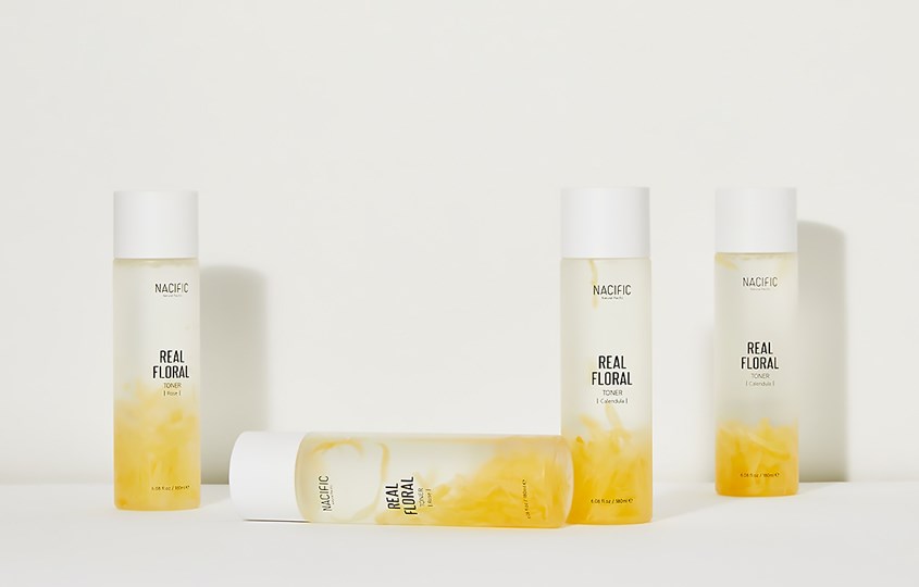 Toner làm dịu da Nacific Real Floral Calendula chiết xuất Hoa Cúc 180 ml