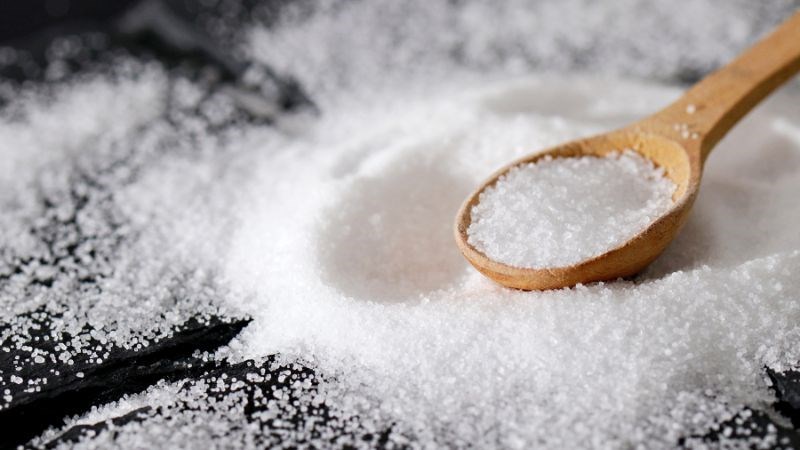 Tránh ăn nhiều muối khi bị bệnh loãng xương