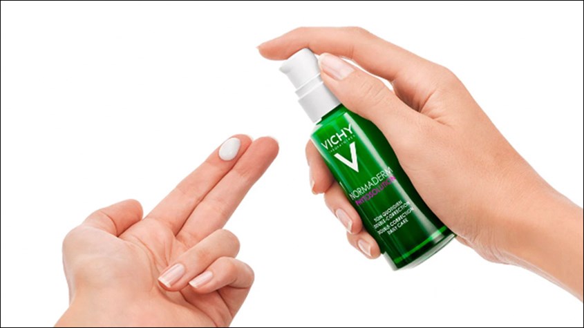 Kết cấu dạng lỏng và có màu trắng đục 