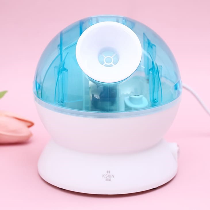 Máy xông hơi mặt lạnh K.SKIN KD23316 được tích hợp công nghệ nano sương mù mịn, dịu nhẹ và không gây nhạy cảm cho da