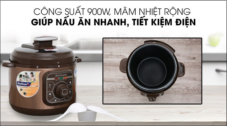 Nồi áp suất điện BlueStone PCB-5629 5 lít có công suất 900W, giúp nấu ăn nhanh chóng, tiết kiệm điện