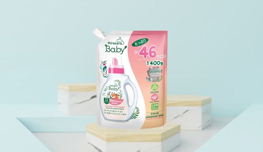Nước giặt quần áo cho bé Kirasara Baby hương oải hương và hoa cúc túi 1400g
