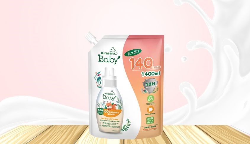 Nước xả quần áo cho bé Kirasara Baby hương oải hương và hoa cúc túi 1.4 lít