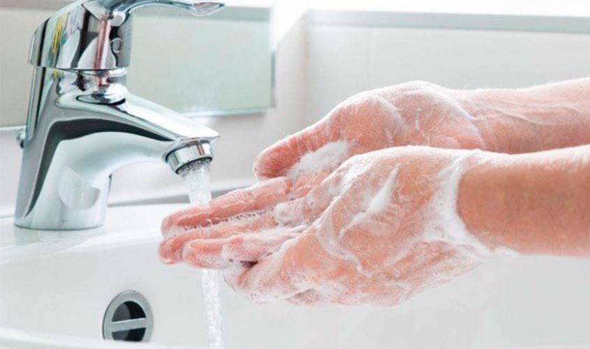 Vệ sinh tay sạch sẽ 