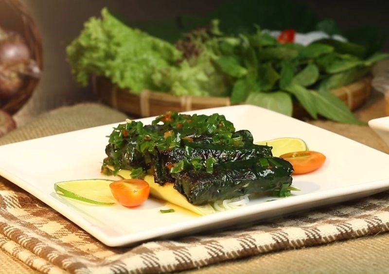 Cá ngừ cuộn lá lốt đổi vị, giúp mẹ bầu ăn không thấy chán