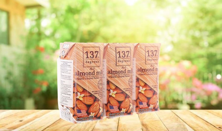 Lốc 3 hộp sữa hạt hạnh nhân truyền thống 137 Degrees 180 ml (từ 1 tuổi)