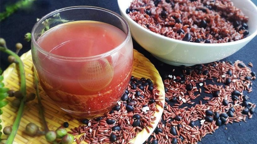 Nước gạo lứt rang thường có vị ngọt thanh Nước gạo lứt rang thường có vị ngọt thanh