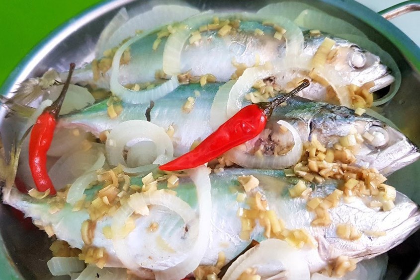 Cá bạc má hấp gừng thơm ngon cho mẹ bầu