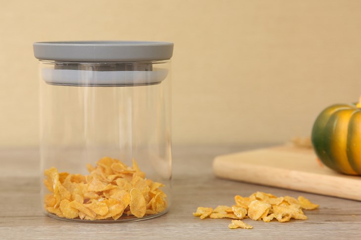 Hũ đựng thực phẩm thủy tinh 650 ml BHX AC-AY91019D xám có giá thành rẻ, chỉ 18000 VNĐ