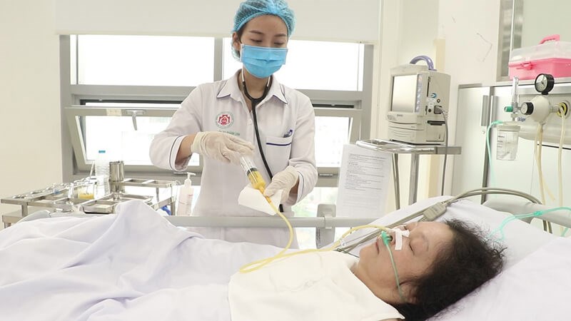 Bệnh nhân viêm tuỵ được hỗ trợ dinh dưỡng đảm bảo lượng năng lượng cần thiết cho cơ thể