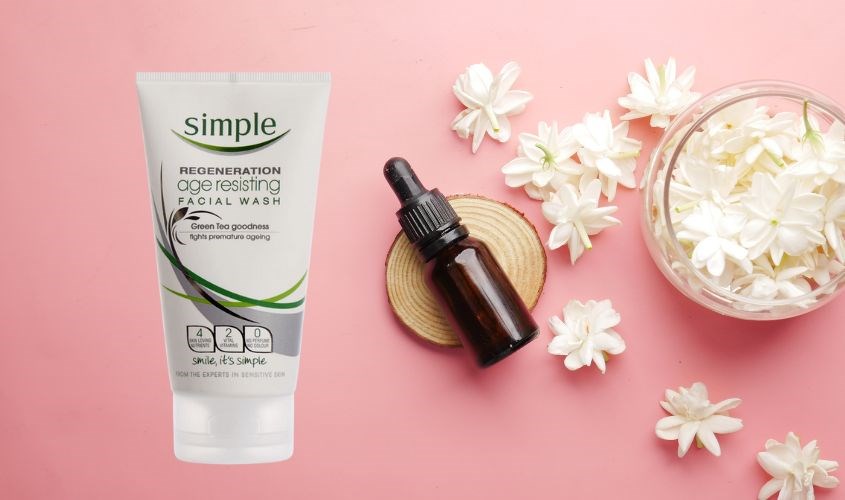 Sữa rửa mặt Simple Regeneration Age Resisting