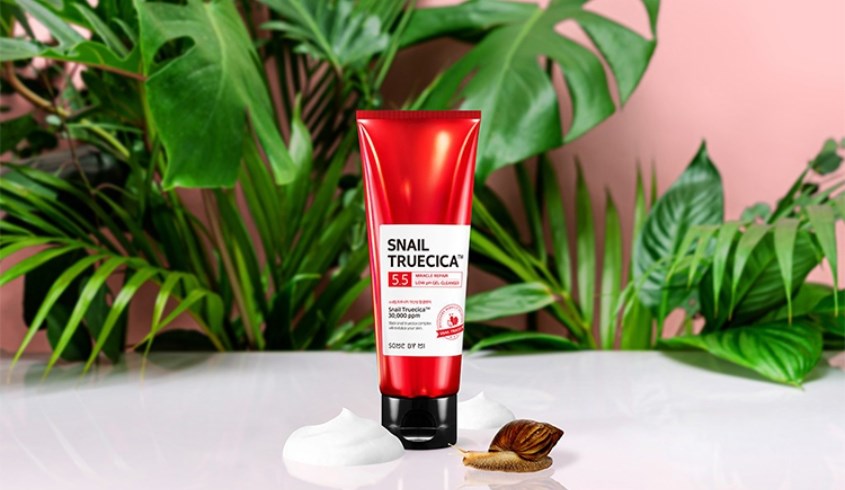 Gel rửa mặt chiết xuất Ốc Sên Some By Mi Truecica Miracle Repair Low pH 100 ml