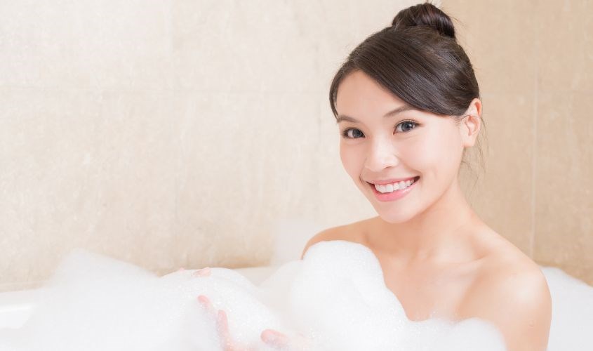 Sữa tắm hỗ trợ làm sáng da đến từ thương hiệu uy tín là lựa chọn tốt dành cho bạn