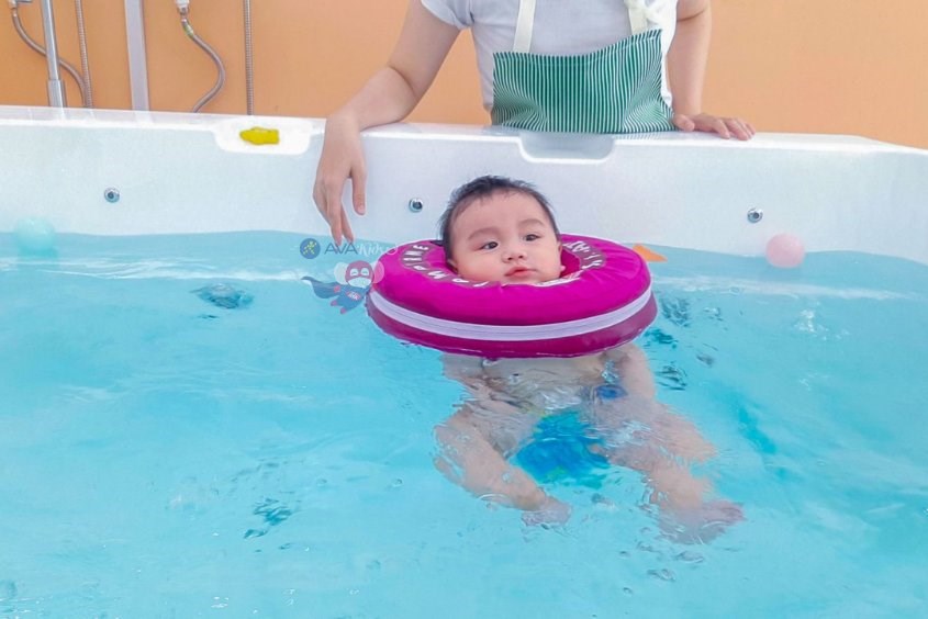 Chọn áo phao bơi cho bé để đảm bảo an toàn Chọn phao bơi cho bé để đảm bảo an toàn