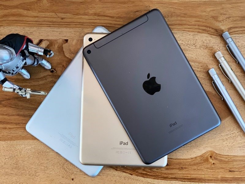 iPad mini 5 có thiết kế nhỏ gọn từ nhôm nguyên khối nên máy khá chắc chắn