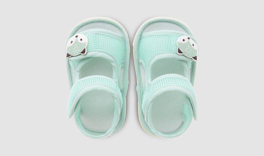 Giày tập đi Á Châu in hình mặt cáo màu xanh lá