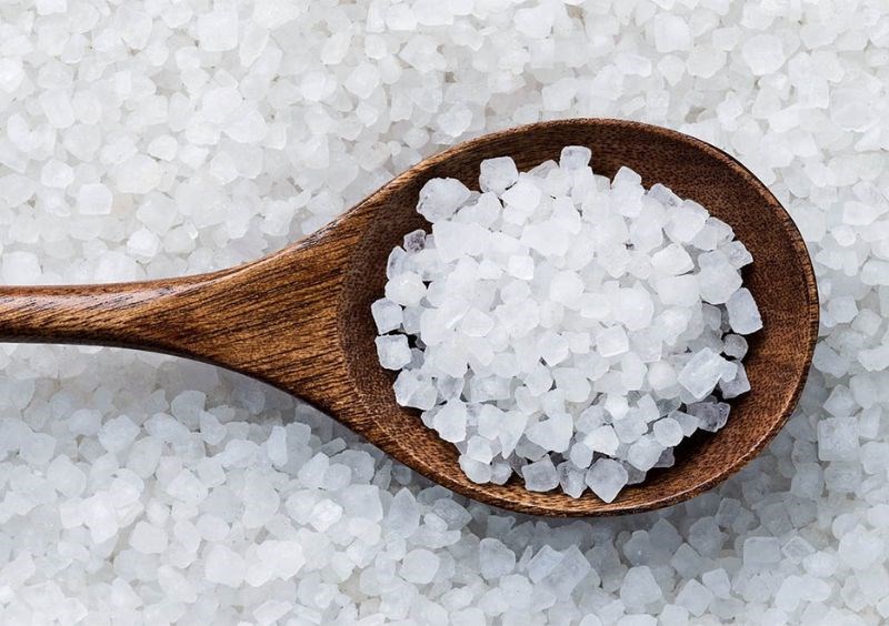 Sử dụng phèn chua để loại bỏ hoàn toàn vết cháy