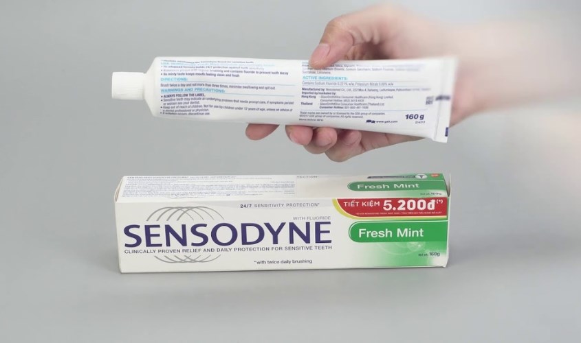 Kem đánh răng từ 12 tuổi Sensodyne Fresh Mint hương bạc hà 160g