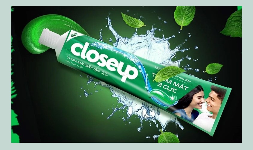 Kem đánh răng Closeup hương bạc hà 230g