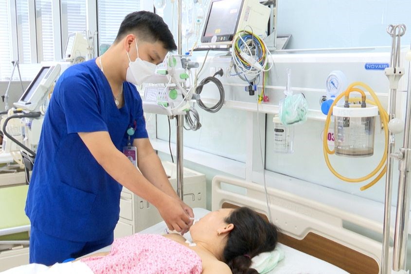 Băng huyết sau sinh là tình trạng vô cùng nguy hiểm, có thể khiến mẹ tử vong