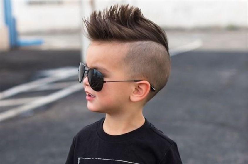 Tóc vuốt cái Faux Hawk bảnh bao và cực kỳ ngầu