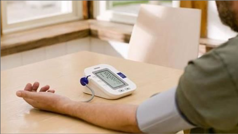 Cách chọn máy đo huyết áp tại nhà