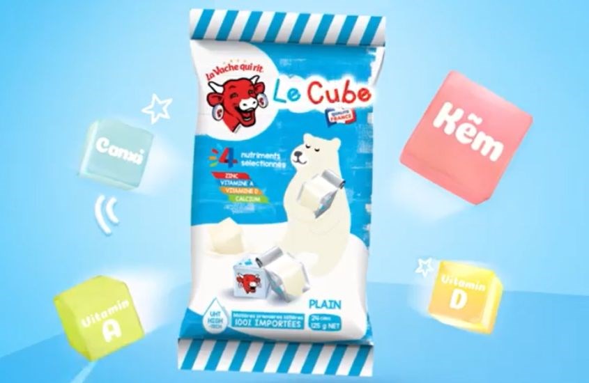 Mẹ có thể nấu món cháo yến mạch kết hợp một chút Phô mai Con Bò Cười Le Cube vị sữa