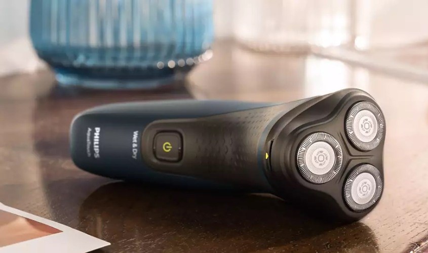 Máy cạo râu Philips S1121