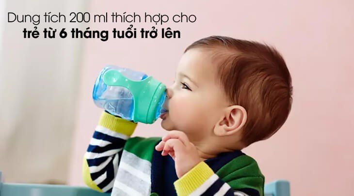 Bình tập uống Philips Avent SCF551.05 200ml Xanh có dung tích 200ml, đáp ứng nhu cầu tập uống cho trẻ