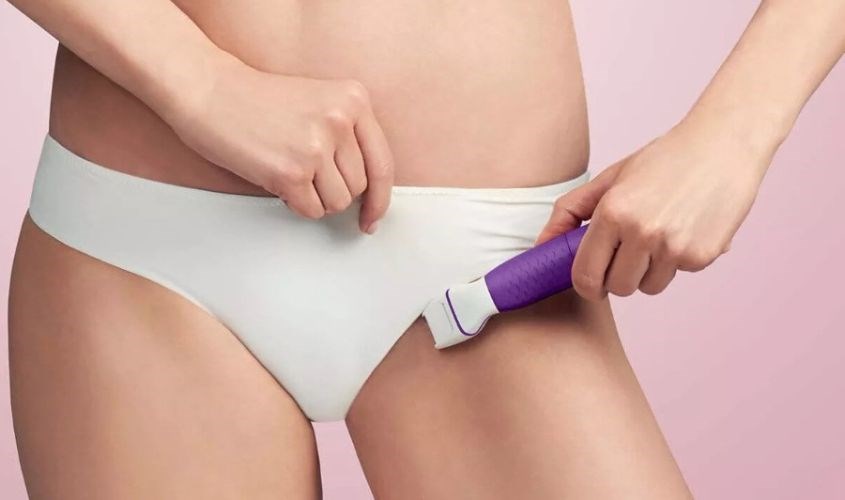 Mẹ bầu có thể sử dụng dao cạo điện để vệ sinh vùng kín