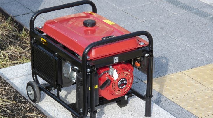 Máy phát điện chạy bằng xăng thường được sử dụng cho gia đình, cơ sở kinh doanh nhỏ