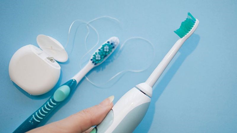 Bạn cần lựa chọn loại kem đánh răng phù hợp với tình trạng răng nướu của mình