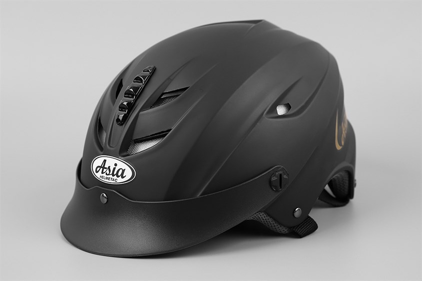 Mũ bảo hiểm có lỗ thông gió đem lại cảm giác thoải mái khi di chuyển Mũ bảo hiểm có lỗ thông gió đem lại cảm giác thoải mái khi di chuyển